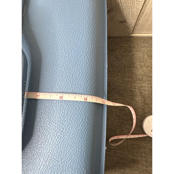 Vintage Samsonite Blue Makeup Train Case With Mirror and Tray Cosmetic Suitcase - Picture 14 of 15